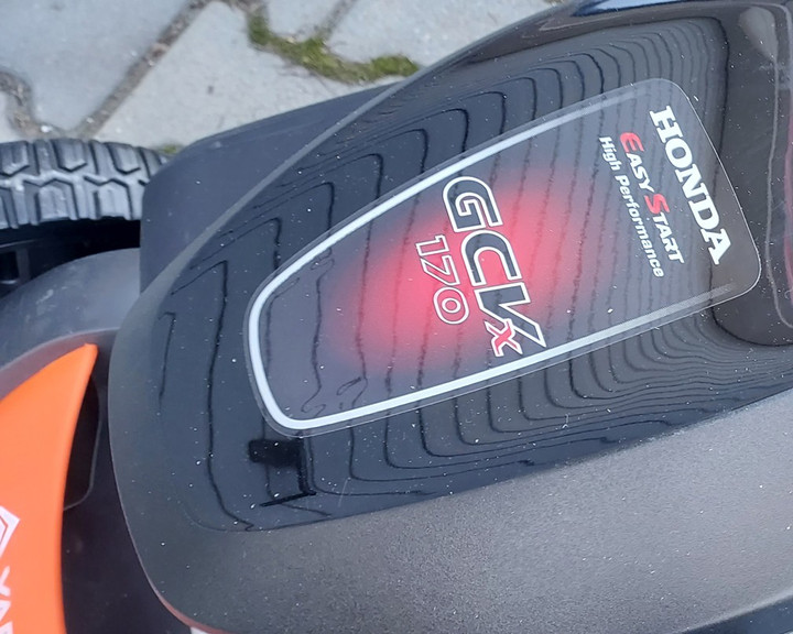 Kosiarka spalinowa z napędem YardForce YF-GMH51silnik Honda GCV170