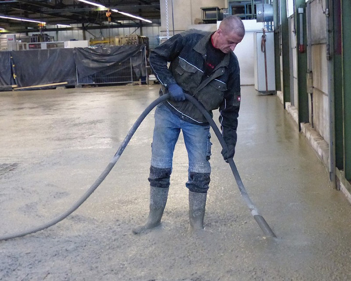 Wibrator do betonu IVURplus 40