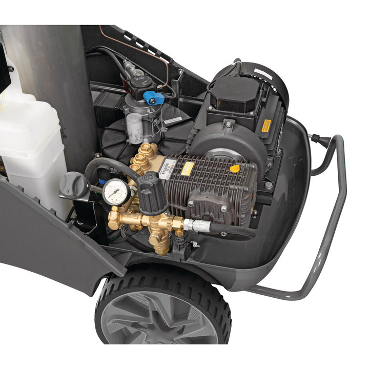 Myjka ciśnieniowa na gorącą wodę